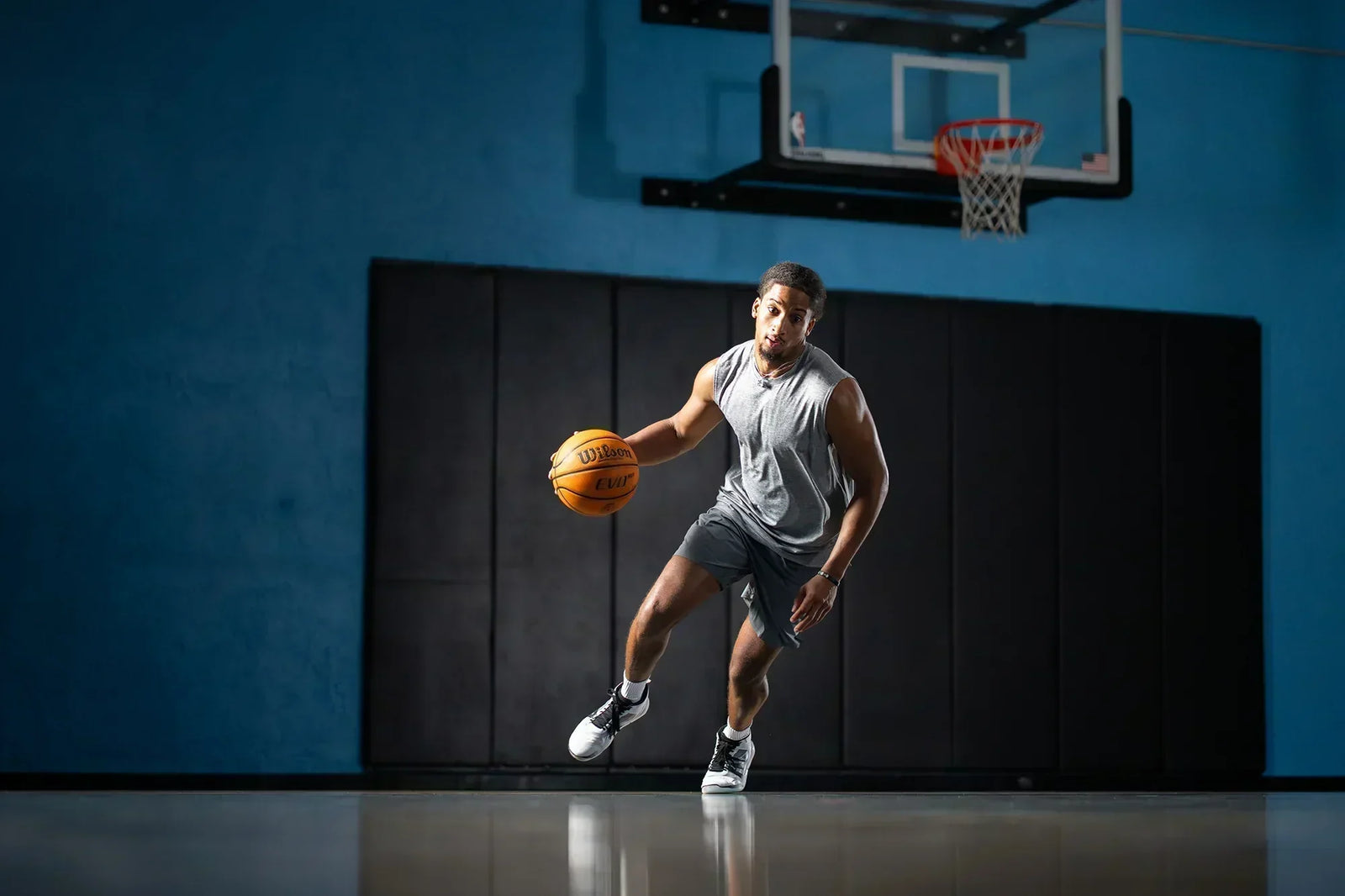 X1 från Xero Shoes: Revolutionerande Barfotaskor för Inomhussporter