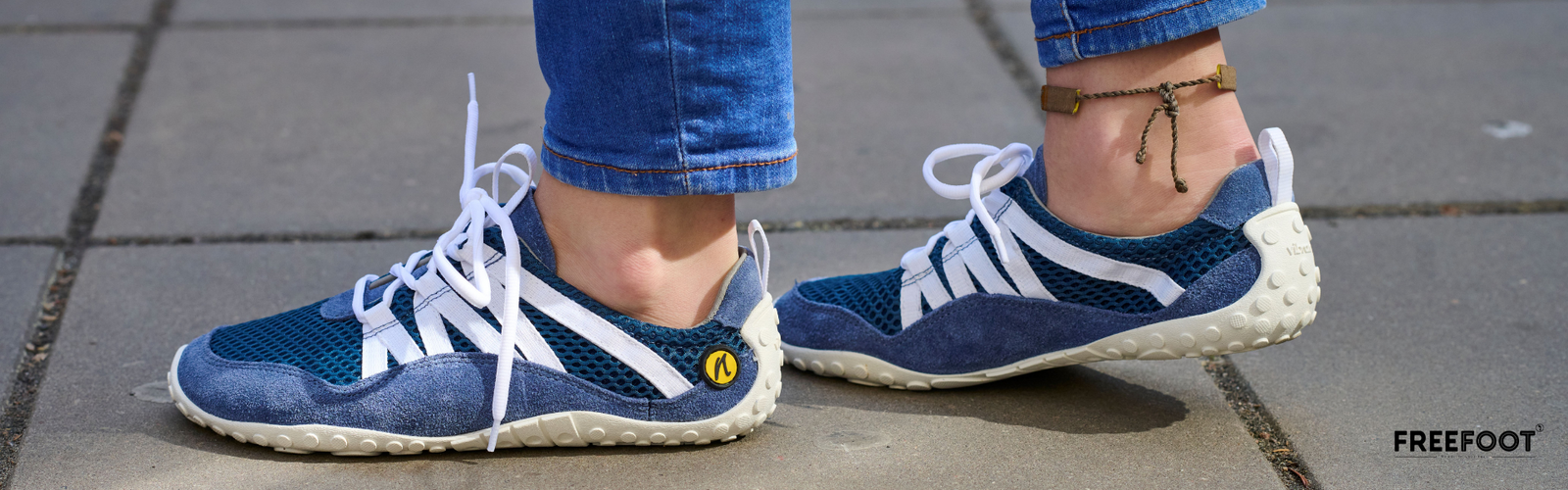 Sneakers Dam